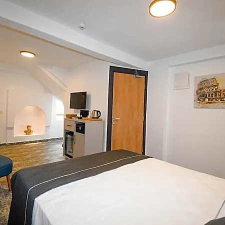 Swan Boutique Hotel